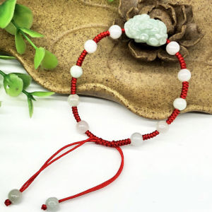 สร้อยข้อมือหยกไข่มุกหยกเขียวสไตล์ Bohemian สำหรับผู้ชายและผู้หญิง ทำด้วยมือ ด้ายสีแดง ปีเกิดใหม่ สร้อยข้อมือหยกเขียวไข่มุกหยก