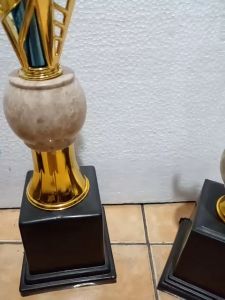 Piala Lomba Juara 1 2 3 4 (PEMAIN VOLY PUTRA BODY BIRU MARMER+RASER) "costum" FREE STICKER (BOLEH satuan)TERMASUK SETICKER DAN FREE DESIGN