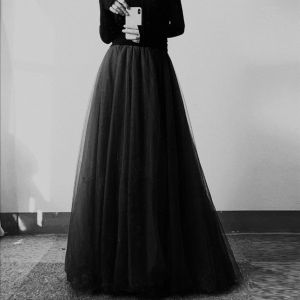 Elegant Wine Red Mesh Half-Skirt Fairy Gown Mid-Length Puffy Skirts High Waist A-Line Silhouette for Women in Their 30s