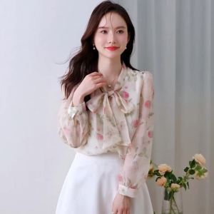 SNUG เสื้อเชิ้ตโบว์ผูกเชือกพิมพ์ลายสไตล์ฝรั่งเศส2025สไตล์วินเทจน้ำหนักเบาสบายสำหรับฤดูใบไม้ผลิและฤดูใบไม้ร่วงเสื้ออ่อนโยนแขนพองสไตล์นางฟ้าย้อนยุค