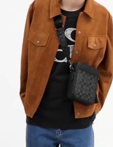 casual mens leather bag camellia square box mobile phone camera bag shoulder and crossbody CC009 Size: 16 * 21 * 6  cm