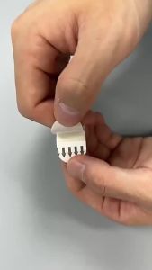 INS ตีนตุ๊กแกติดผนัง ตีนตุ๊กแกแขวนรูป ไม่ต้องเจาะผนัง 12 ชิ้น/แพ็ค Nylon hook