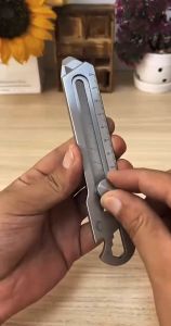 Utility knife Advanced utility knife Retractable clip blade multi-functional heavy metal box cutter