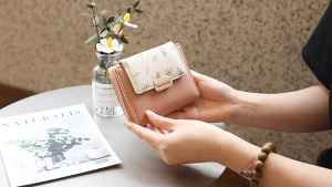 Ví nữ phong cách dễ thương - BEE GEE VNU1039
