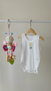 JUMPER SINGLET PUTIH NARY