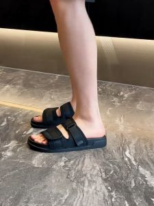 Mens High-End Sandals 2025 New Summer Anti-Odor Breathable Slip-On Casual Sports Trendy Soft Bottom Beach Shoes