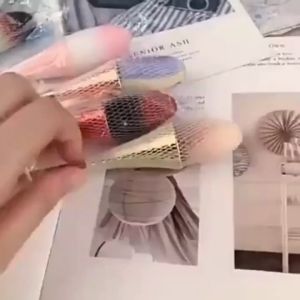 แปรงปัดแก้ม ปัดฝุ่นเล็บ ด้ามยาว ขน แปรงนุ่ม แปรงปัดหน้า แปรงปัดฝุ่น ทำเล็บ ขนนุ่มขนสีชมพูอ่อน