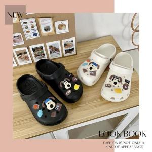 Tsion พิกัดของดีทางนี้เลยจ้า รองเท้าหัวโตพร้อมเชตตัวติด ใครไม่มีรุ่นนี้บอกเลยว่าพลาด ราคาน่ารักมาก มีให้เลือกถึง 2 สี เห็นแบบนี้ราคาไม่แพงนะ จิ้มตะกร้าเล๊ยย