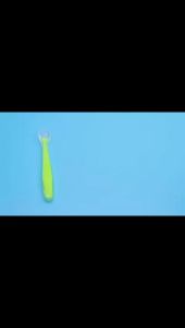 Sendok Makan Bayi Silikon Transparan Baby Spoon Silicone / Peralatan Makan Anak Balita Batita Bahan Lentur Lembut Tahan Panas Tidak Melukai Gusi BPA FREE / Sendok Mpasi Latihan Training Makan Bayi Mudah Dibersihkan Food Grade - GP Mall