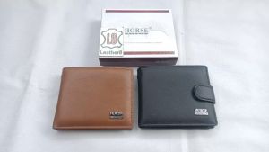 Dompet Pria Lipat Kancing: Pilihan Terbaik untuk Anda