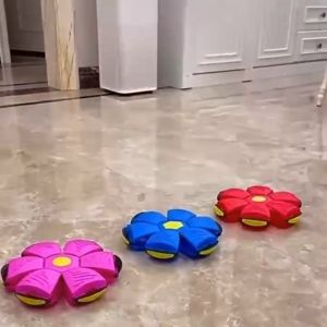 Magic flying saucer ufo balls portable flying saucer tor UFO ball with lights pet toy magic balls throw disc ball garden basketball magic deformation ball lato-lato ankle balls