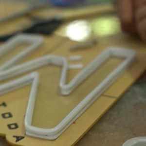 Neon Flex Design Custom Berbagai Pilihan Ukuran