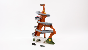 [NEW] Matchbox The Movie Mountain Helicopter Escape Playset With 2 Toy Cars & 1 Helicopter (JMG57)