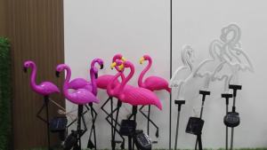 Flamingo Outdoor Landscape Yard Light Waterproof Solar Garden Lamps Lawn Lights Patio Walkway Lights Stake Light Holiday Decor