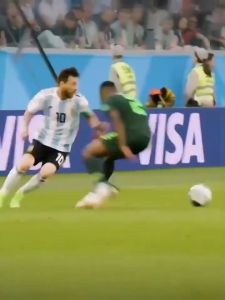 Original Ft-5 Official Size 5 Football Goal Master Soccer Ball Black/White with 32 Panels And PU Leather Classic Outdoor Sports Football