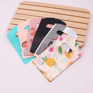 Small Smiley Face Printed Plastic Bags Cute Candy Packaging Handheld Gift Bags for Jewelry Storage Fashionable Accessories