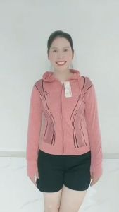 Áo khoác nữ vải thun đốm ( MẪU MỚI _ ẢNH THẬT SHOP TỰ CHỤP ). Áo khoác chống nắng có nón 4 túi phù hợp mọi vóc dáng