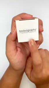 BODYOGRAPHY GLITTER by Chinies [ EYESHADOW AMBIENT COLOR / METALLIC SHEEN / SHIMMERING / FRAGRANCE FREE / TALC FREE ]