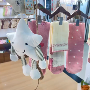 1 pair kuromi Girl Long Socks Cartoon Kuromi Childrens cotton socks 2 to 12yrs old