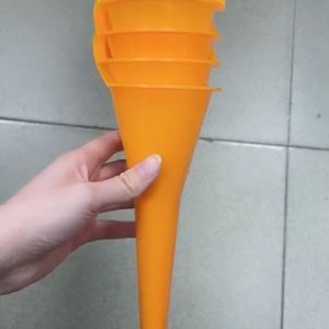 ARAFURA - Carzkool Nozzle Corong Air Minyak Bensin Long Mouth Funnel - XMO755 - Orange