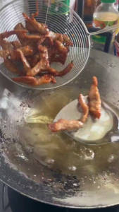 สะโพกแดดเดียว🐷 สูตรคุณแม่👩🍳 นุ่ม หอม ถึงเครื่อง😋 สดสะอาดปลอดภัย 100% (ไม่ใส่ชูรส มันน้อย)