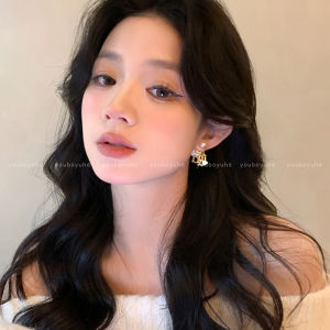 Exquisite Pearl Letter Stud Earrings for Women Unique Fashionable Versatile Elegant Jewelry Ear Decorations Korean Style