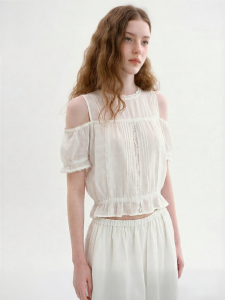 Fano | Áo Blouse Dây Kéo Viền Ren