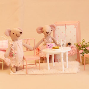 1:12 Miniature Realistic Wooden White Table and Iron Pink Chair 3-Piece Set Suitable for Bjd Ob11 Dollhouse Home Furnishings