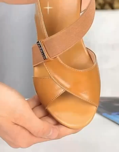Fashionable Fish Mouth Womens Shoes New Soft soled Moms Shoes Comfortable Outdoor Sandals Coarse Heels