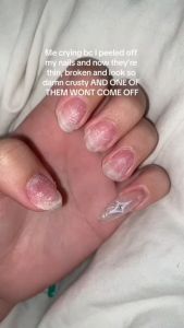 K总推荐 Nail Growth Oil Recommended by K Strengthens Hydrates Repairs Promotes Healthy Nail Growth 指甲增长油强韧保湿修护促进指甲健康生长