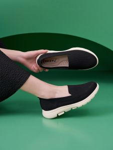 Ultra-Light Breathable Soft-Soled Casual Slip-On Travel Shoes for Women Middle-Aged And Elderly Hollow out Comfortable Flat Bottom