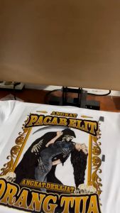 Kaos Angkat Pacar Elit Angkat Derajat Orang Tua Sulit Combed 30s Bayar di Tempat