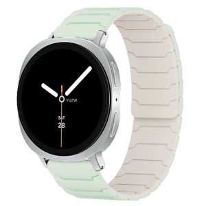 Magnetic Band for Samsung Galaxy Watch 9 8 44mm 40mm Silicone Loop Strap Replacement Bracelet for Watch8 Classic 46mm Accessorie