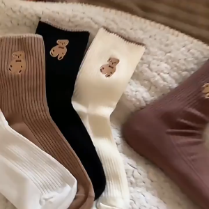 [Little B House] Breathable Bear Mid-Tube Cartoon Socks for Women Sneakers Shoes Stocking 小熊中筒长袜子 Stokin Panjang - SK26