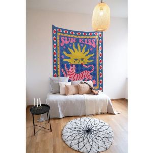 VIKAMA Sun Kiss Tiger Retro Poster Tấm Thảm Xanh Dương Vàng Mặt Trời Hồng Sọc Mắt Mèo Hoang Biên Giới Thập Niên 70 Nghệ Thuật Cho Phòng Ngủ Phòng Khách Trang Trí Treo Tường