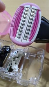 Original Dorco Ladies 3+3 Razors (Great for Underarms)