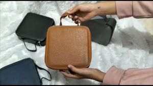 Pouch Kosmetik Wanita: Box Tempat Kosmetik & Alat Rias
