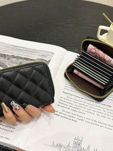 Elegant Diamond Patterned Womens Card Holder Multi-Slot High Capacity Driving License And Bank Card Sleeve Zipper Closure PU Leather