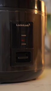 Nồi cơm điện LocknLock Daily rice cooker EJR472BLK dung tích 1.8L - Màu đen - Hàng Chính Hãng - JoyMall