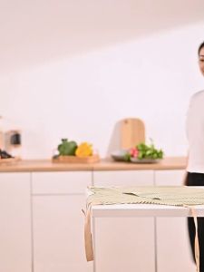 ผ้ากันเปื้อนลายทาง ผลิตจากผ้าฝ้าย ระบายอากาศ ไม่อับชื้น มีกระเป๋า 🚚 ส่งจากไทย