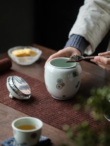 Retro Chinese Style Ceramic Tea Canister for Puer And White Tea Storage Home Use Sealed Taihu Stone Tea Warehouse Container