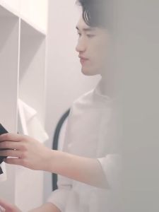 ไม้ม็อบลูกกลิ้งทำความสะอาด ไม้ปัดฝุ่น ลูกกลิ้งขจัดฝุ่น ลูกกลิ้งเก็บขนสัตว์เลี้ยง ด้ามจับปรับความยาวได้ (3 ระดับ)