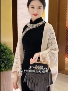 2024 Womens Diamond Pattern Knitted Shawl Cowl Neck Coat Spring Autumn Versatile Short Outerwear Multi-Functional Chinese Style