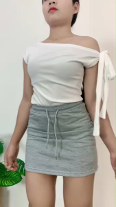 ชุดเซ็ต เสื้อยืดแขนสั้น + กระโปรงทรงเอ สำหรับสาวตัวเล็ก