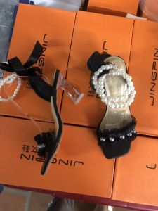 [Rẻ vô địch] Guốc nữ gắn ngọc gót vuông trong 7 phân dây nơ sau gót điệu đà ( phom 15)