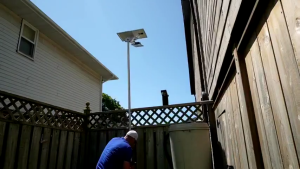 【BUY 1 TAKE 4】 100000W Solar street light Solar light outdoor heavy duty waterproof IP68 48500mAH Solar lamps energy saving motion sensor round Garden light Automatic spot light with sense remote control