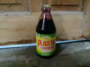 Plastic Varnish MAHOGANY 350 CC Sold Per Bote