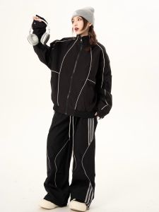 เสื้อแจ็คเก็ตกันลมสำหรับกลางแจ้งสำหรับผู้หญิง ชุดกีฬาลำลองแห้งเร็ว ชุดกางเกงทำงานแบบสะท้อนแสง ฤดูใบไม้ผลิและฤดูใบไม้ร่วง