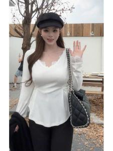 plus Size Womens Slimming Lace Long Sleeve Base Shirt Korean Design Waist-Cinching Patchwork Fashionable Autumn Top