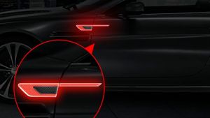 Tem Dán Decal Mang Cá Phản Quang Cảnh Báo Dán Sườn Xe Ô Tô